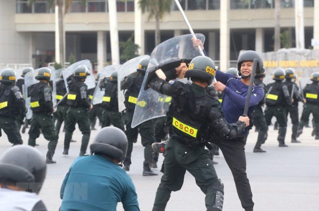 canhsatcodong - Luyện tập chống khủng bố. 