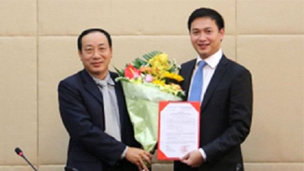 Ông Nguyễn Xuân Ảnh (bên phải), em trai ông Nguyễn Xuân Anh, hồi đầu năm 2016 trở thành Phó Tổng cục trưởng Tổng cục Đườ