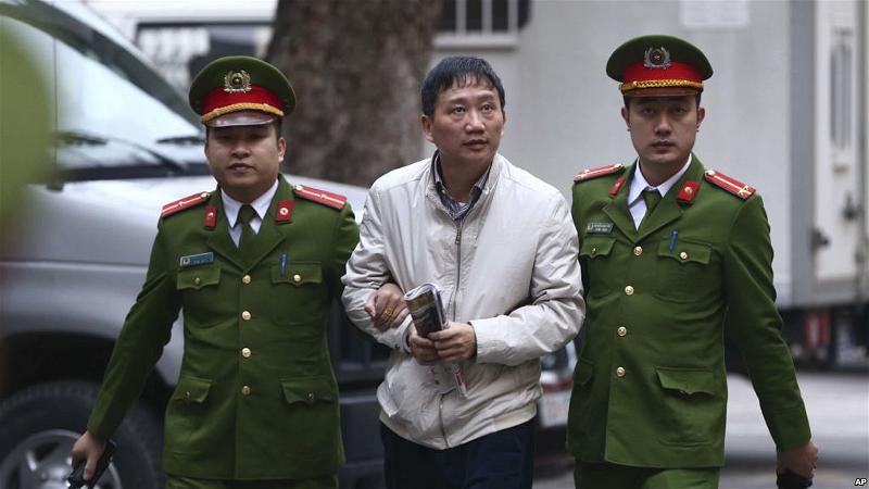 Trịnh Xuân Thanh bị dẫn ra tòa ở Hà Nội, 24-01-2018