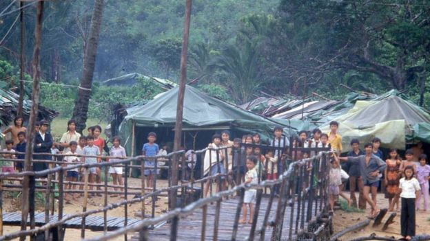 vuotbien-Trại tỵ nạn trên đảo Kuku năm 1981 