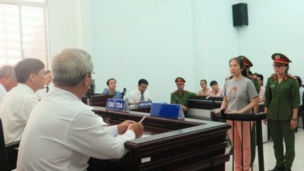 Blogger Mẹ Nấm trong phiên tòa hôm 29-6-2017 