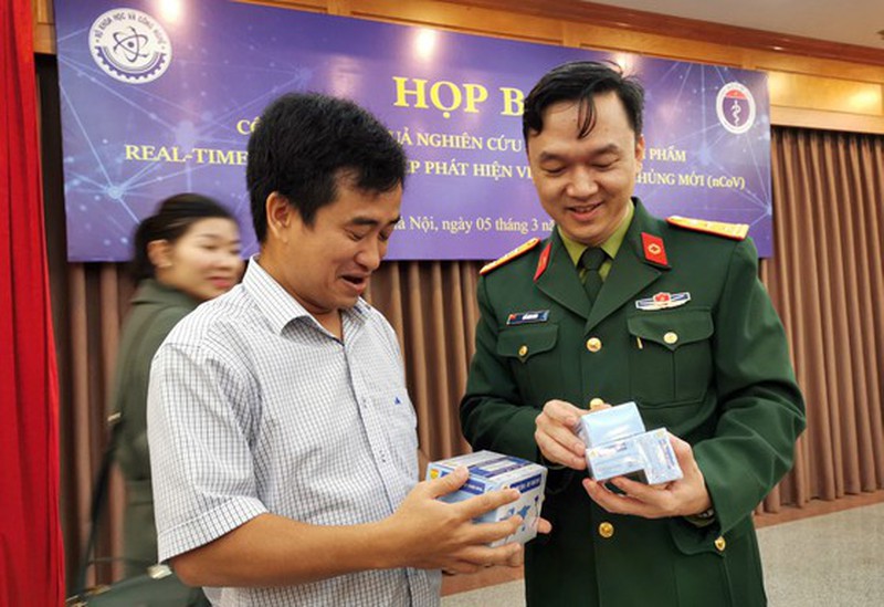 Việt Á được trao tặng huân chương lao động hạng 3
