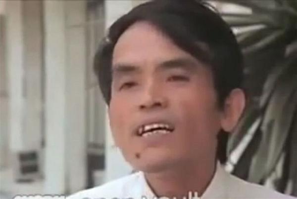 Hoang-Phu-Ngoc-Tuong-1981-Ông Hoàng Phủ Ngọc Tường trong phim “Việt Nam một thiên lịch sử truyền hình” đoạn nói về vụ 'm