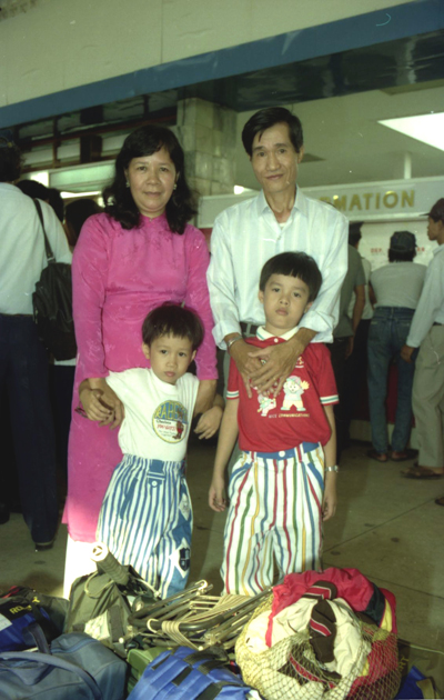 Nguyễn Ngọc Dung - Phi trường Tân Sơn Nhất, 4 Tháng Bảy, 1991