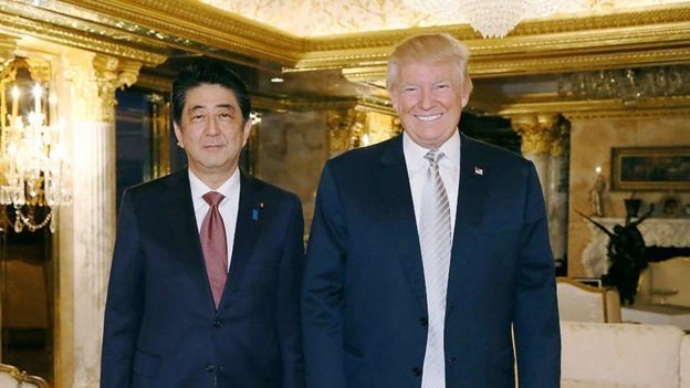 Thủ tướng Nhật Bản Shinzo Abe gặp gỡ Thủ tướng Trump năm 2016 