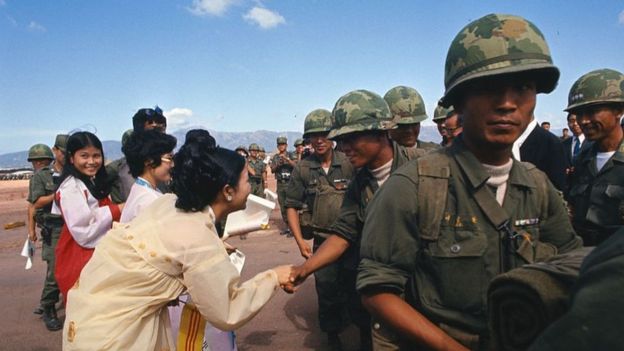Quân Nam Hàn ra về tháng Hai 1973