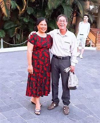 Nhà thơ Trần Đức Thạch và vợ, bà Nguyễn Thị Chương