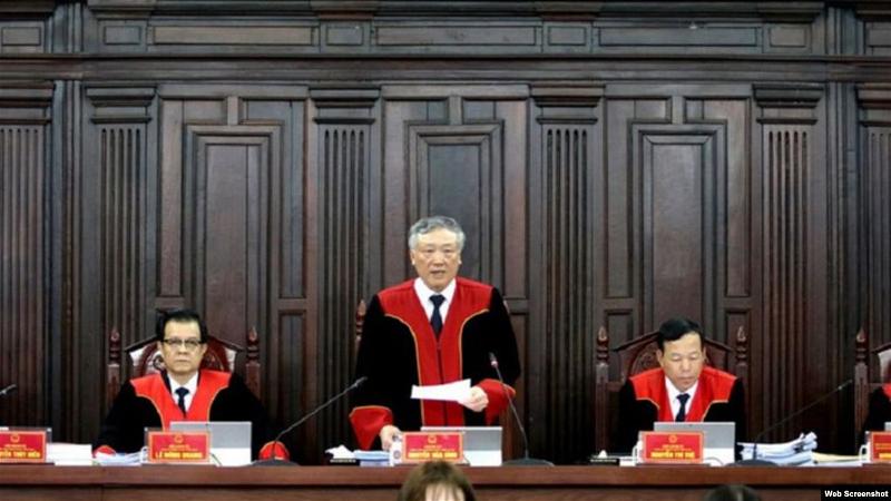 Chánh án Nguyễn Hòa Bình trong phiên giám đốc thẩm Hồ Duy Hải, ngày 5-5-2020. Photo PLO
