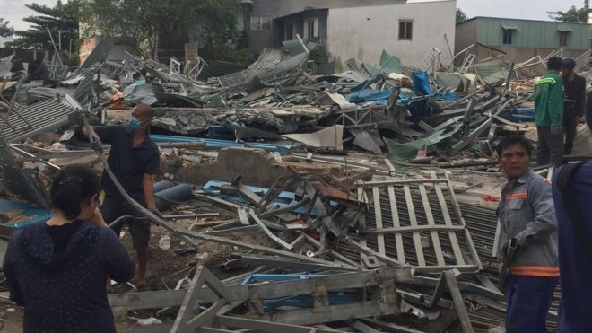 Khoảng 10 khu nhà trong khu vườn rau Lộc Hưng đã bị đập phá hoàn toàn 